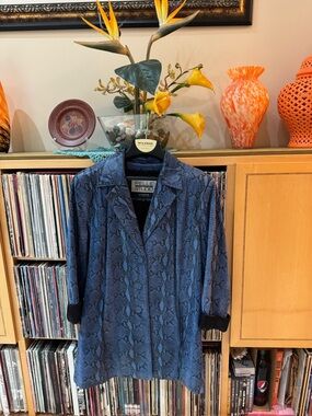 PRICE DROP: VTG,PELLE STUDIO  COBALT BLUE, BK/gray textured LAMBSKIN LEATHER, XL